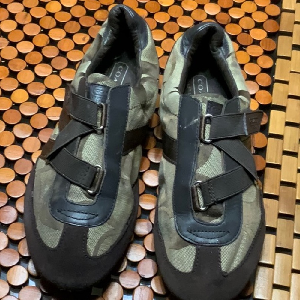 Coach Sneaker Clearance $$$ - Picture 2 of 7